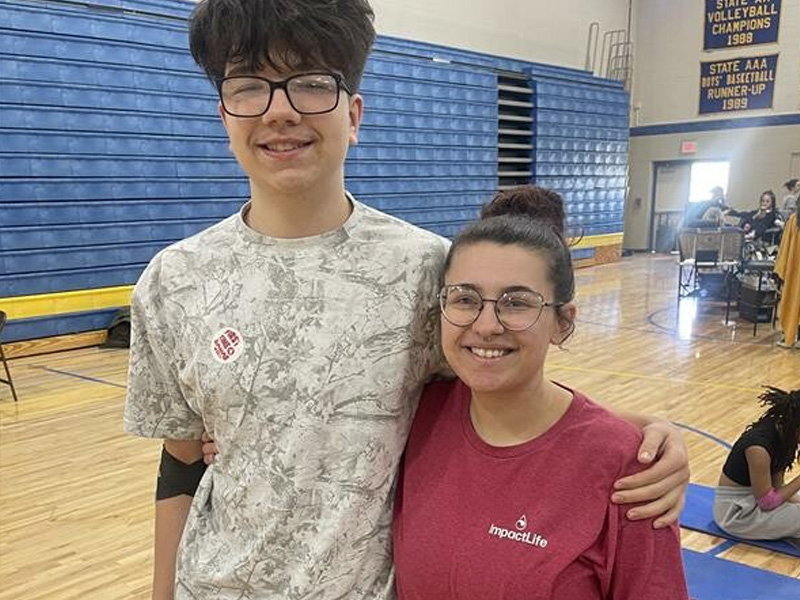 Avery and Tyssa Humburd