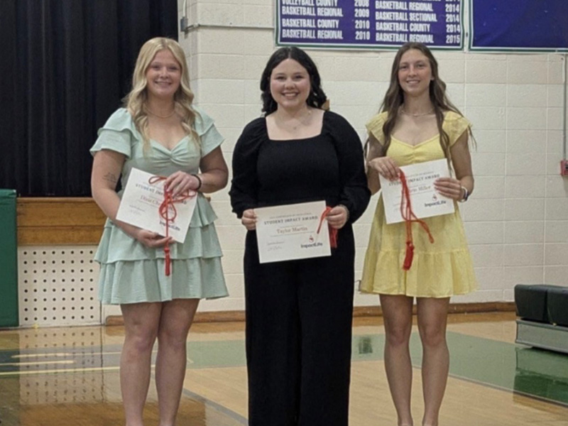 From left to right: Dixie Chenoweth, Taylor Maritn, and Kathrin Miller.