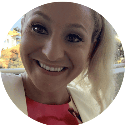 Krysta headshot